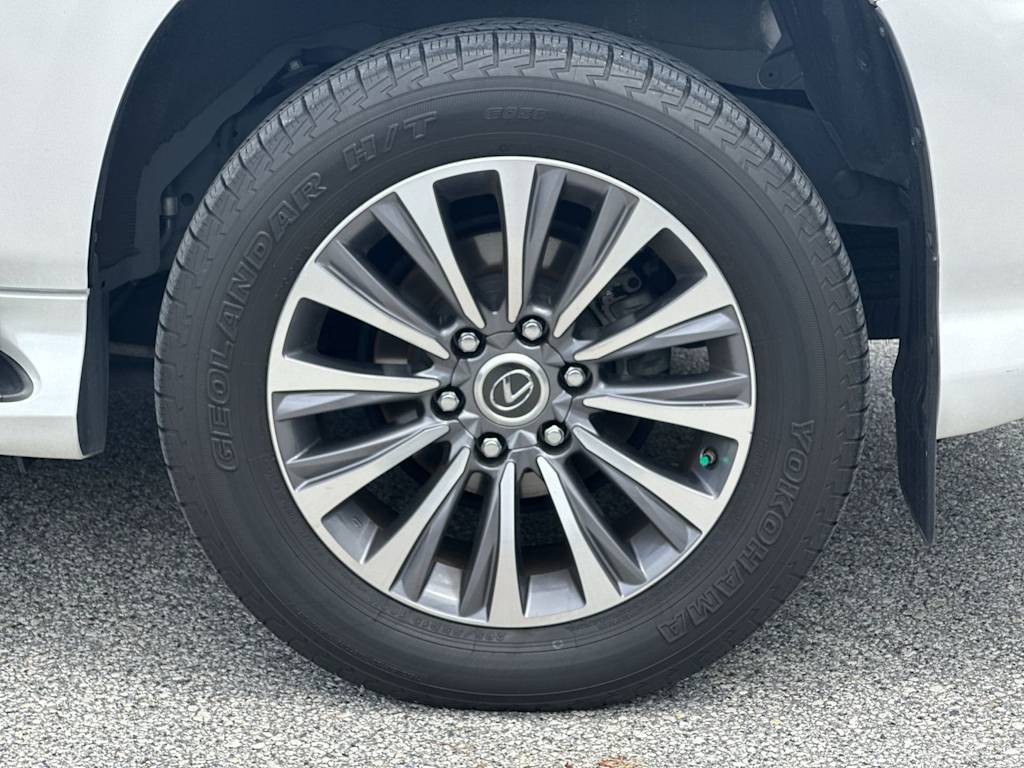 Thumbnail: 2023 Lexus GX - 8