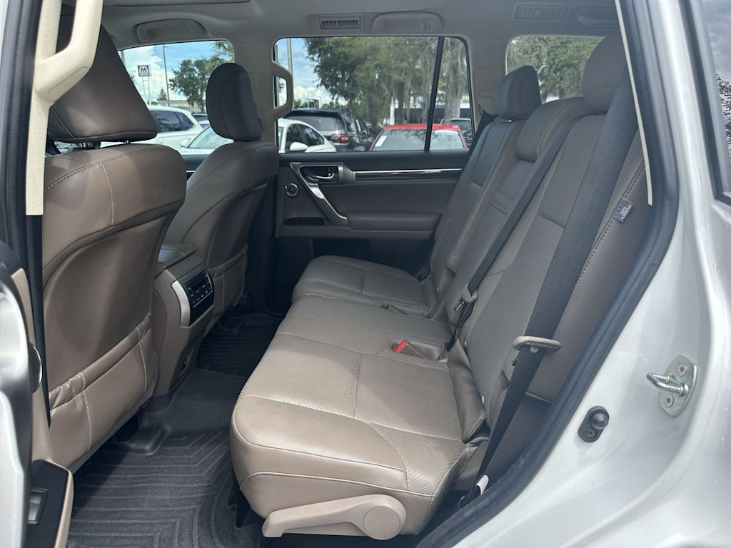Thumbnail: 2023 Lexus GX - 21