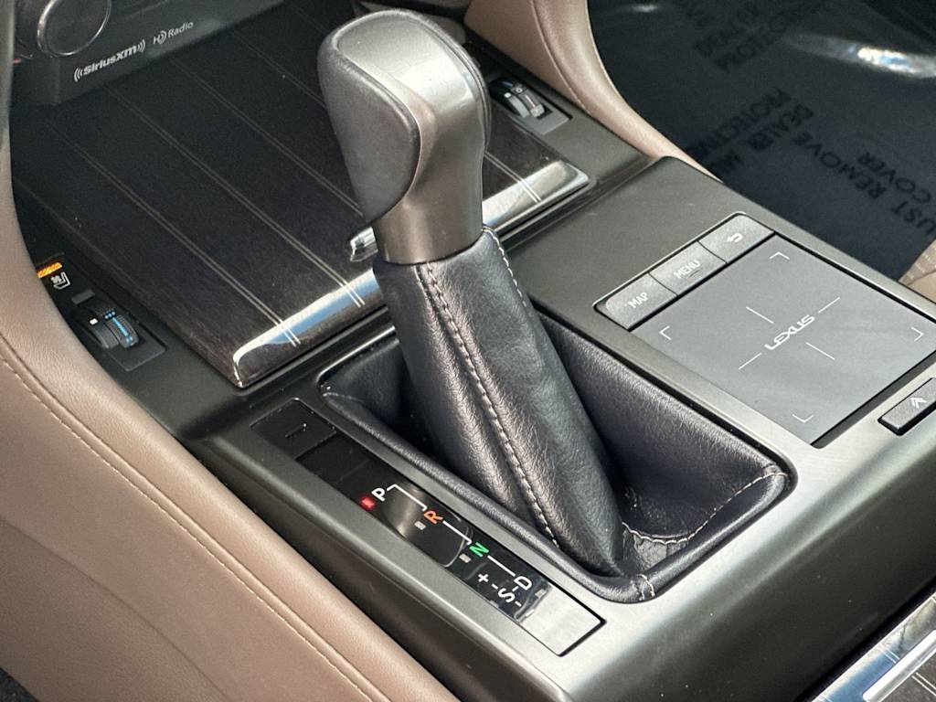Thumbnail: 2023 Lexus GX - 14