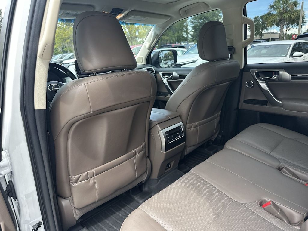 Thumbnail: 2023 Lexus GX - 12