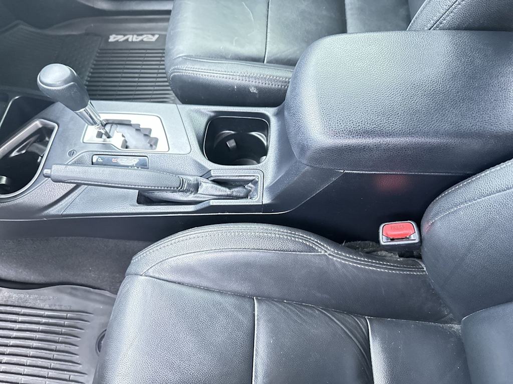Thumbnail: 2017 Toyota RAV4 - 22