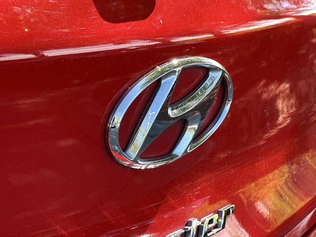 Thumbnail: 2022 Hyundai Veloster - 7