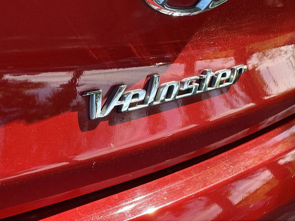 Thumbnail: 2022 Hyundai Veloster - 20