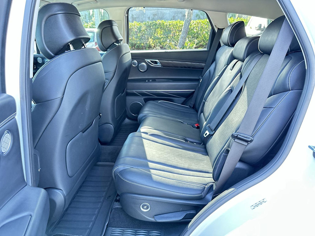 Thumbnail: 2021 Genesis GV80 - 20