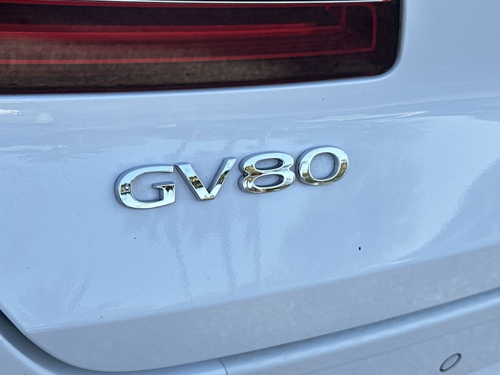 Thumbnail: 2021 Genesis GV80 - 19