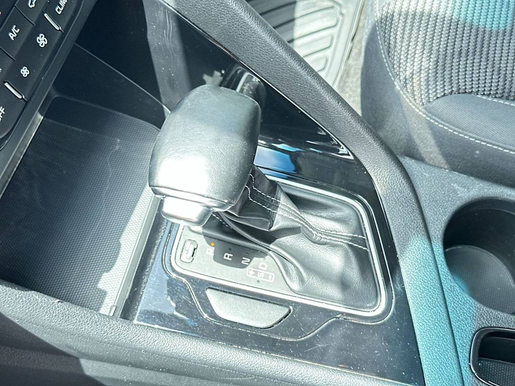 Thumbnail: 2021 Kia Niro - 25