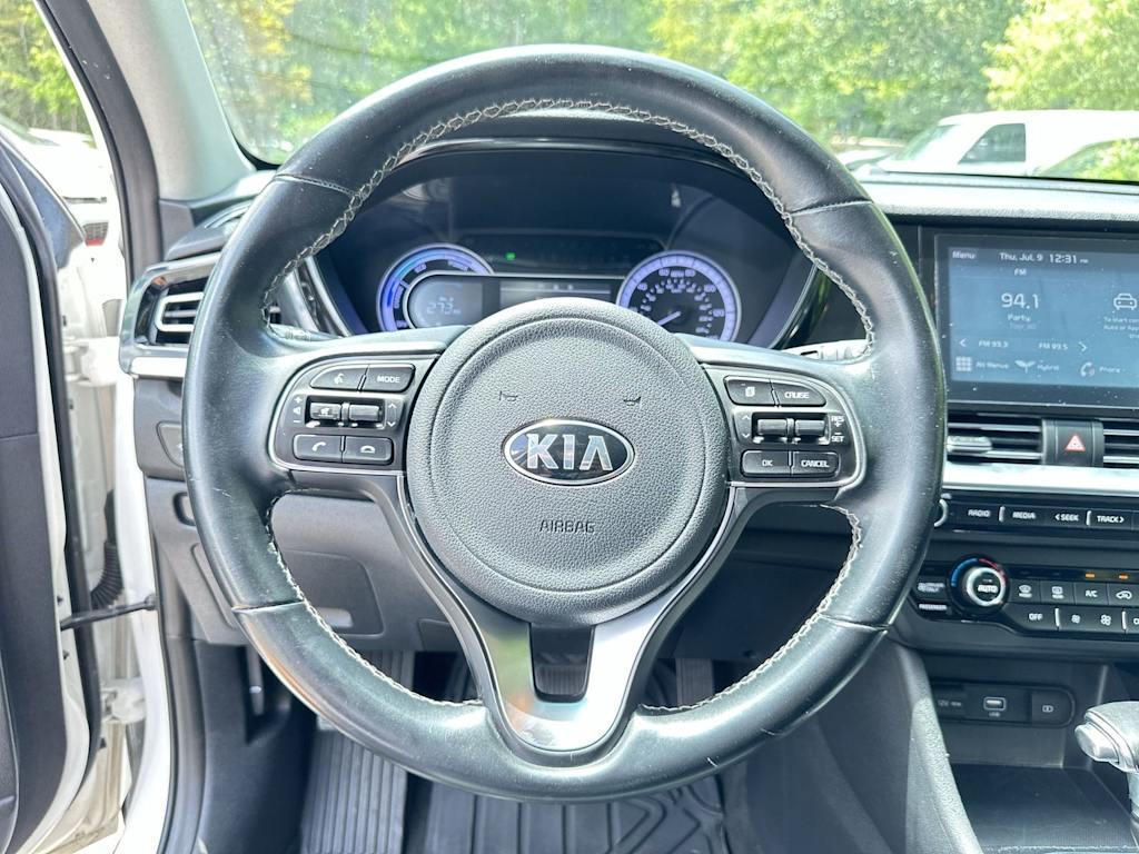 Thumbnail: 2021 Kia Niro - 8