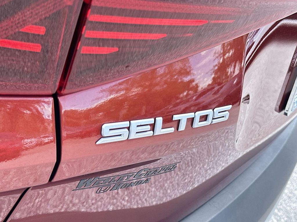 Thumbnail: 2023 Kia Seltos - 19