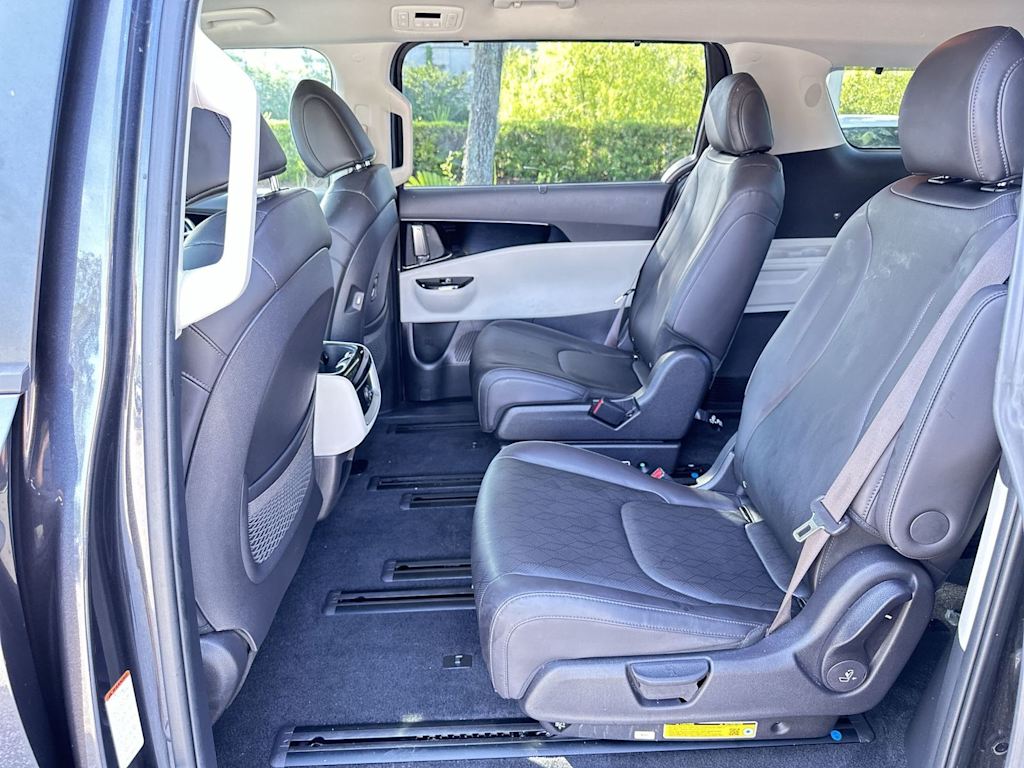 Thumbnail: 2024 Kia Carnival - 19