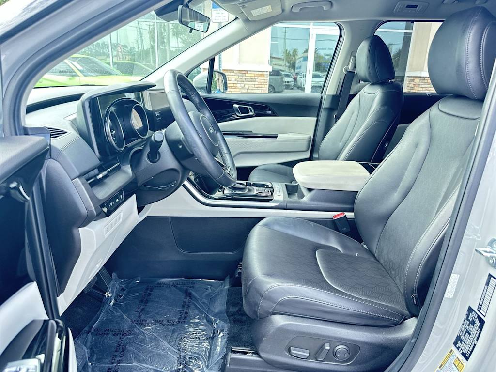 Thumbnail: 2024 Kia Carnival - 10