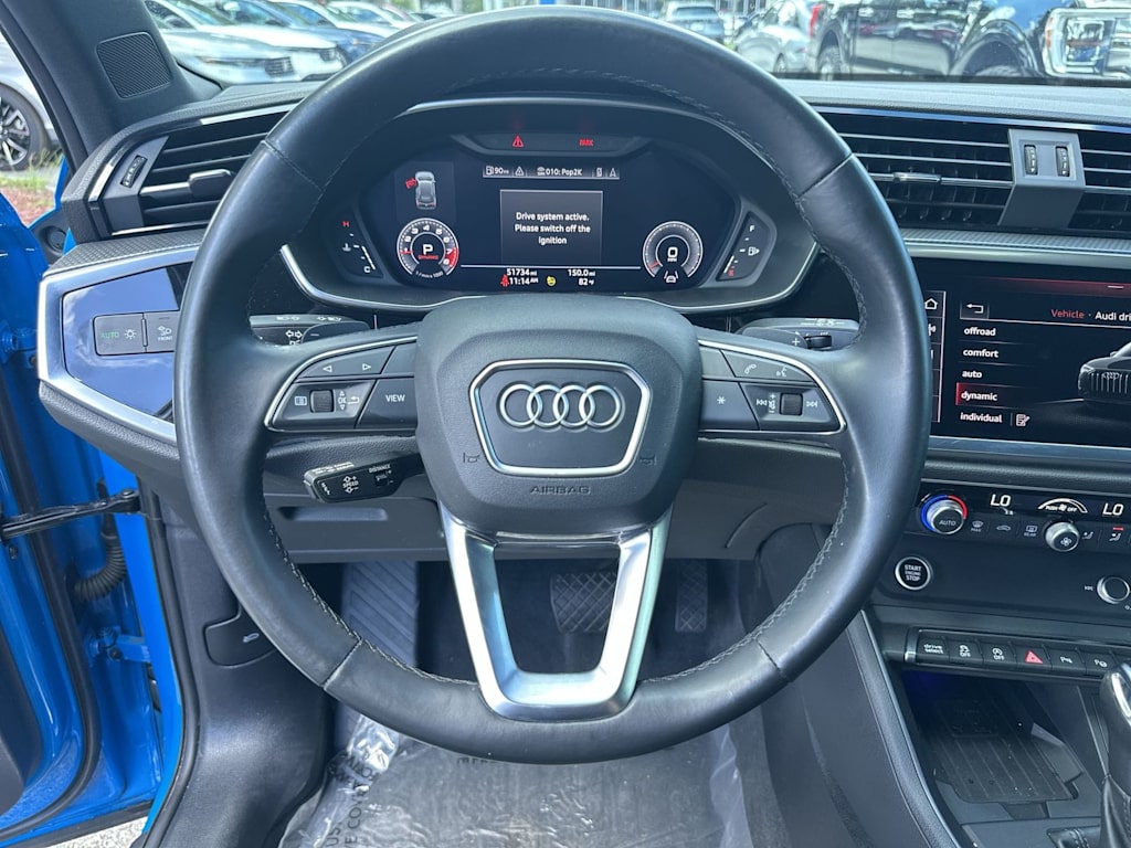 Thumbnail: 2021 Audi Q3 - 2