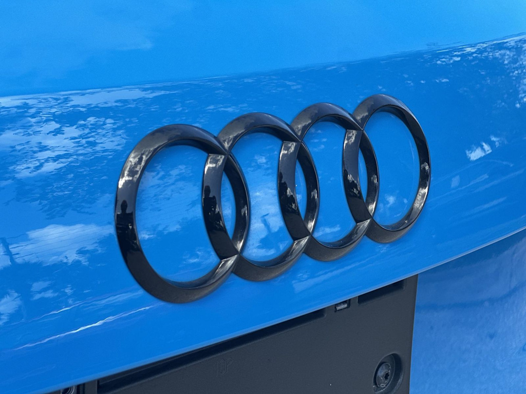 Thumbnail: 2021 Audi Q3 - 6