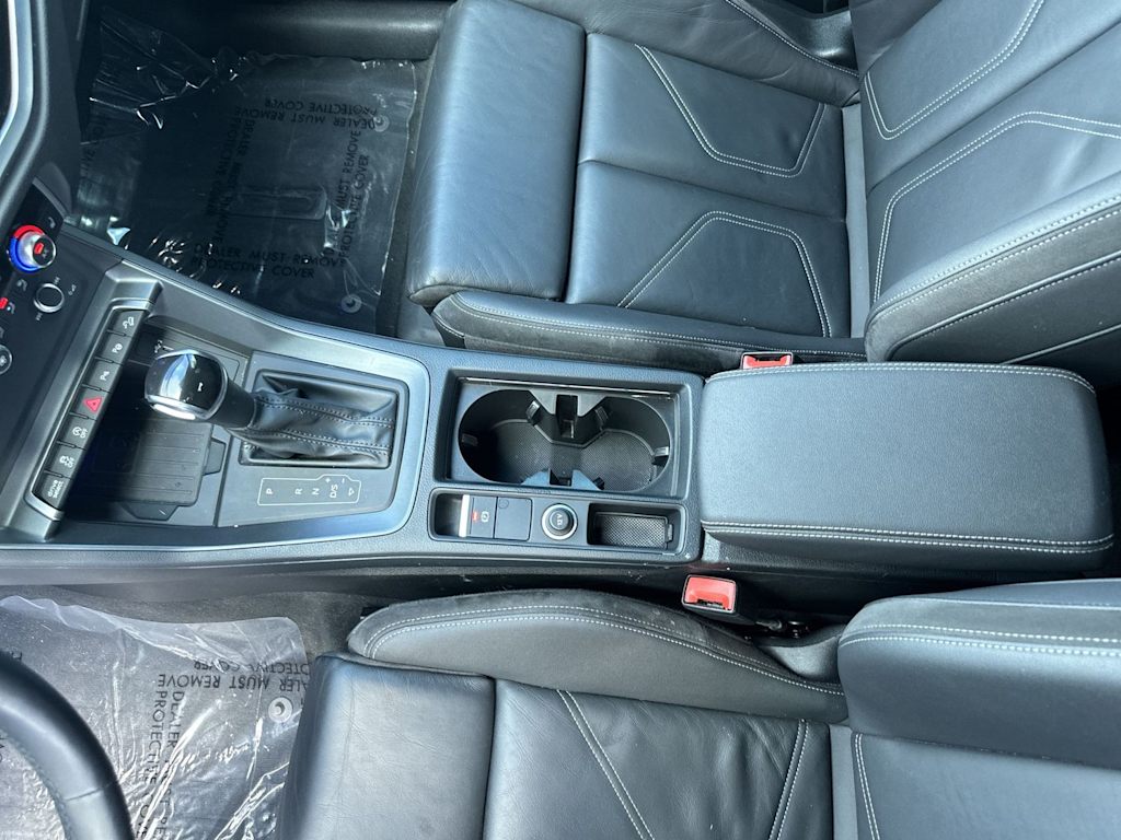 Thumbnail: 2021 Audi Q3 - 12