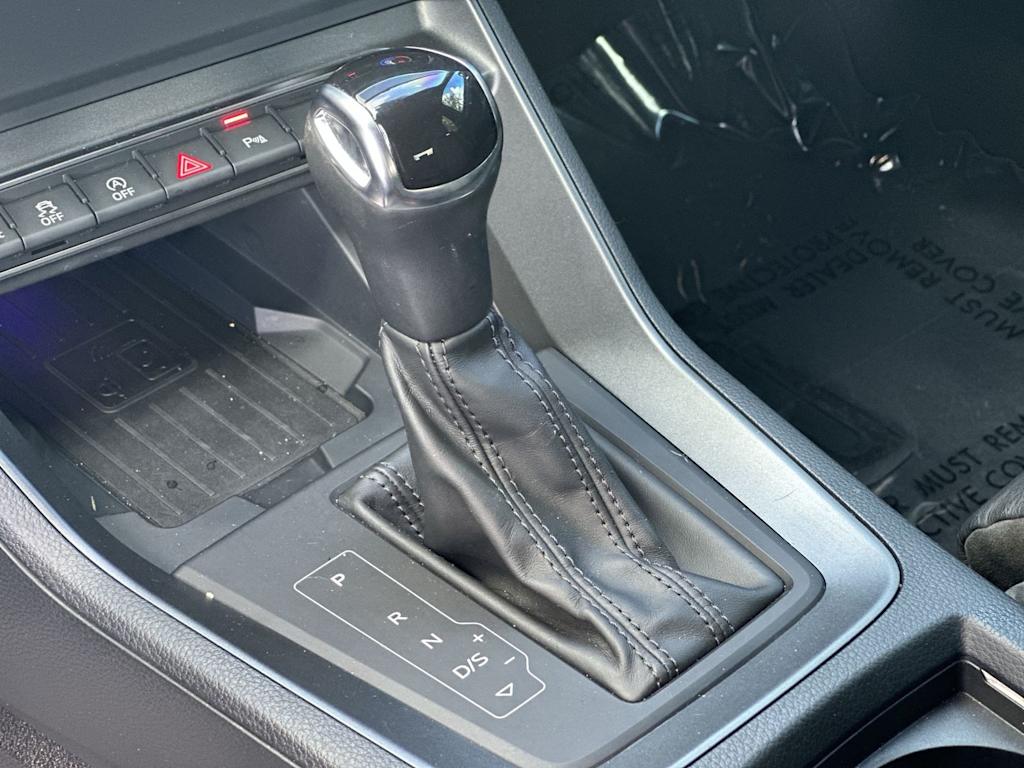 Thumbnail: 2021 Audi Q3 - 22