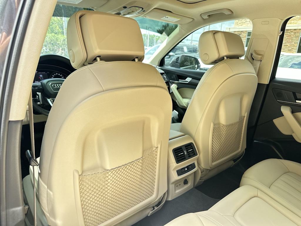 Thumbnail: 2022 Audi Q5 - 11