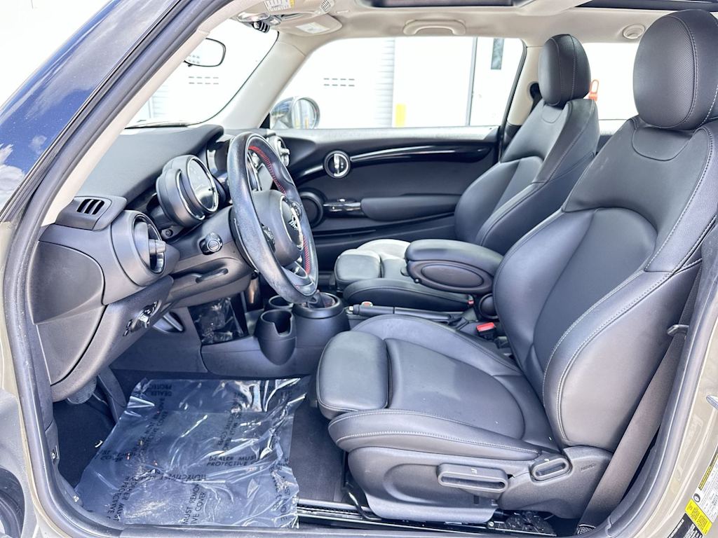 Thumbnail: 2019 MINI Cooper - 10