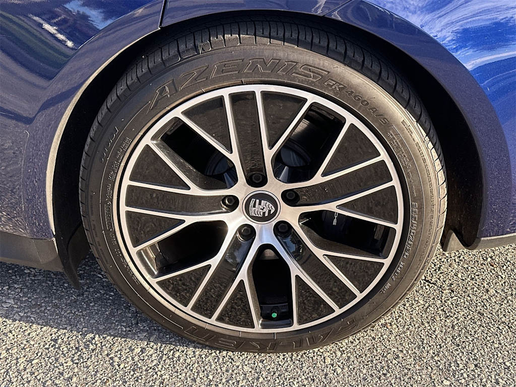 Thumbnail: 2021 Porsche Taycan - 8