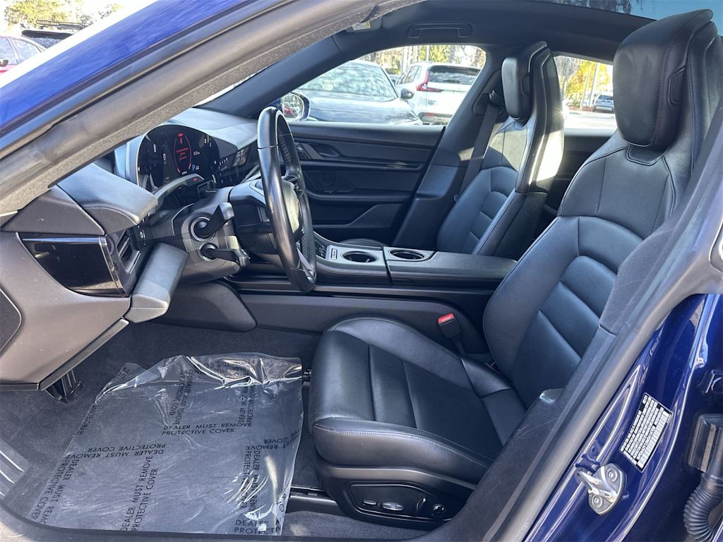 Thumbnail: 2021 Porsche Taycan - 10