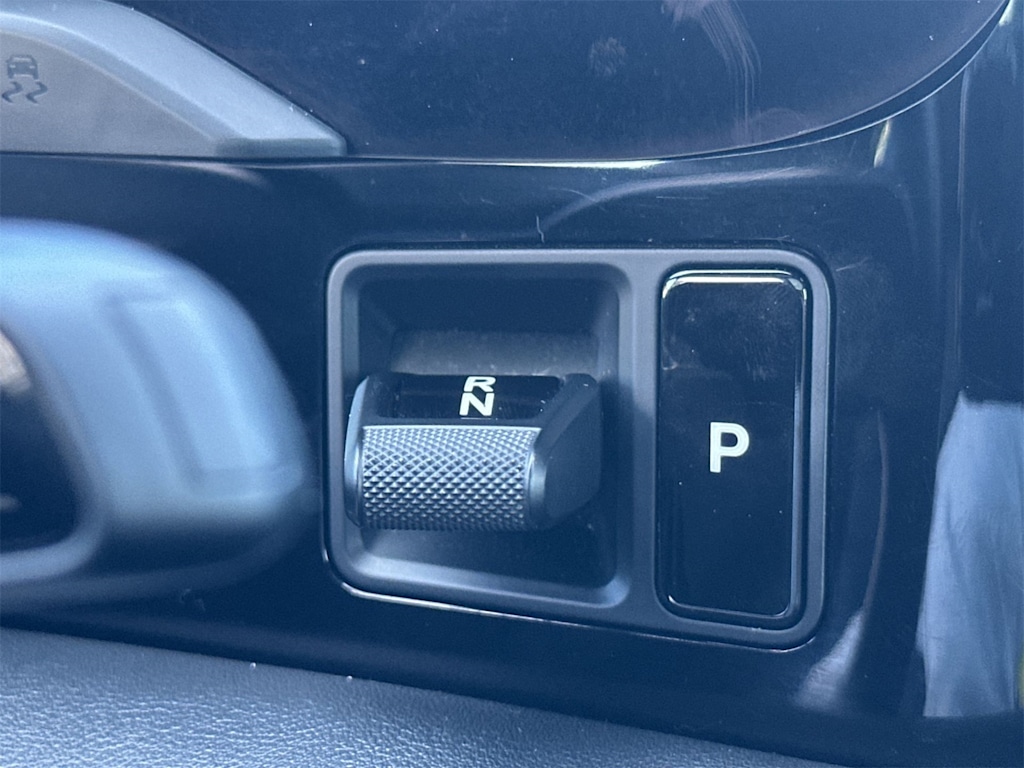 Thumbnail: 2021 Porsche Taycan - 25