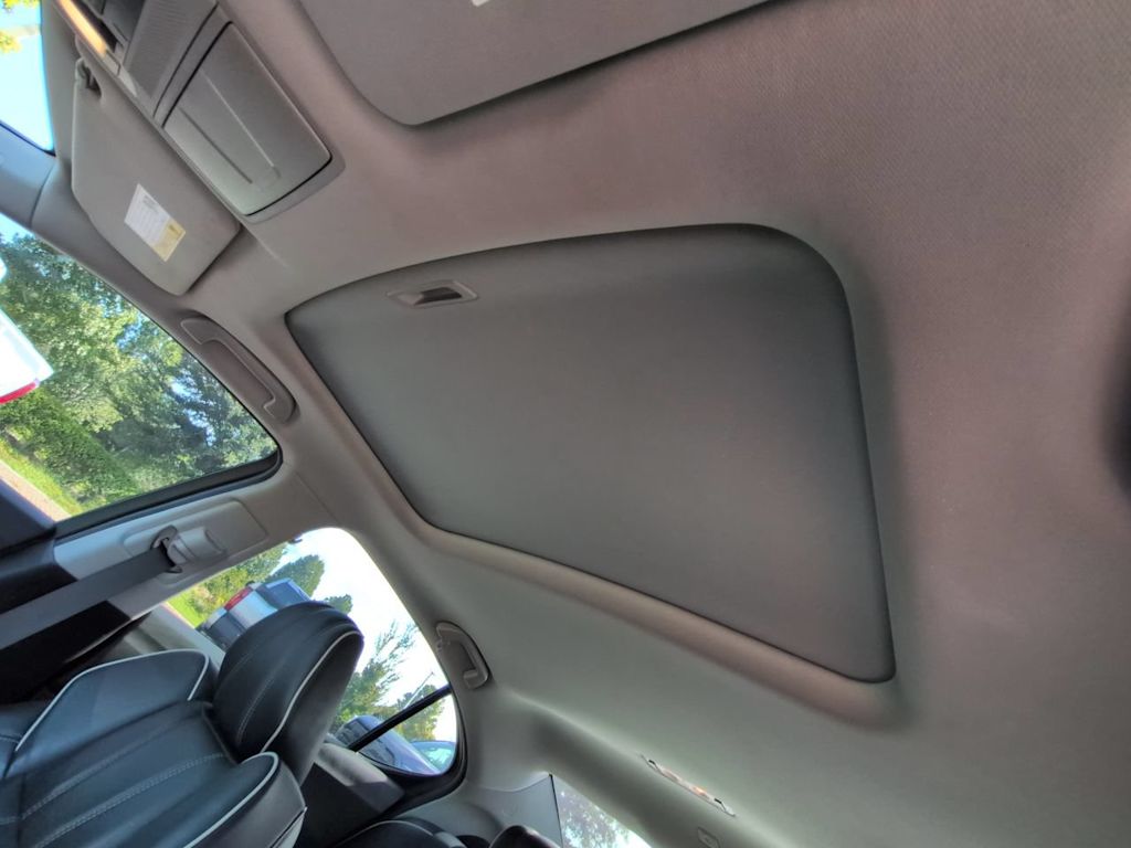Thumbnail: 2019 Acura TLX - 21