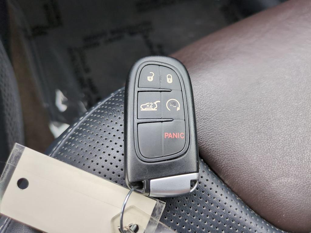 Thumbnail: 2014 Jeep Cherokee - 15