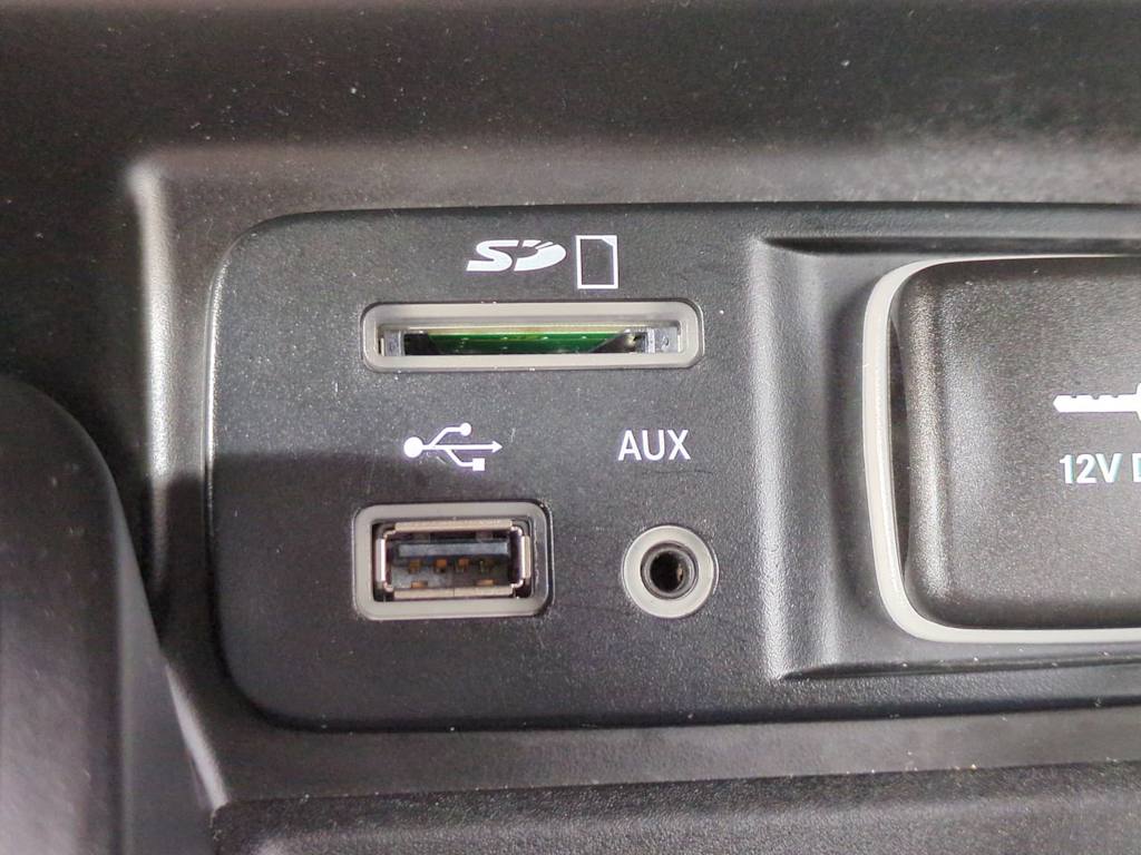 Thumbnail: 2014 Jeep Cherokee - 23