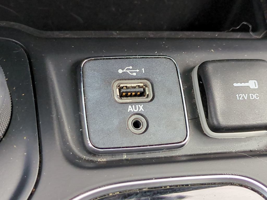 Thumbnail: 2019 Jeep Cherokee - 22