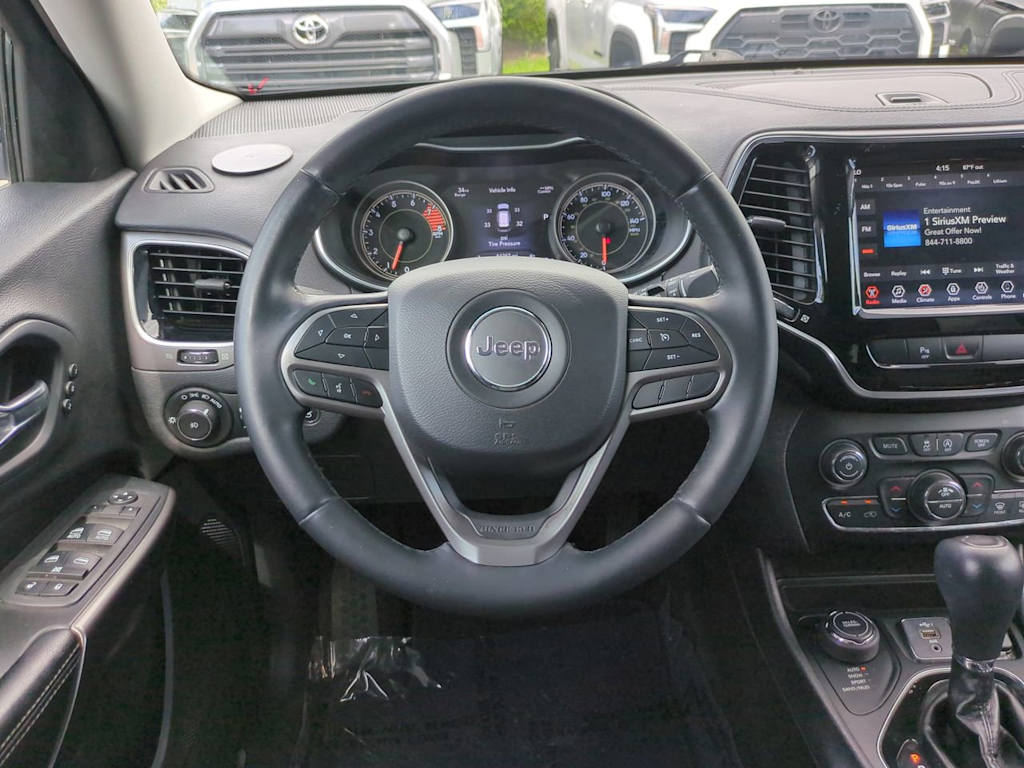 Thumbnail: 2019 Jeep Cherokee - 8