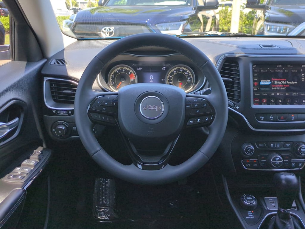 Thumbnail: 2023 Jeep Cherokee - 9