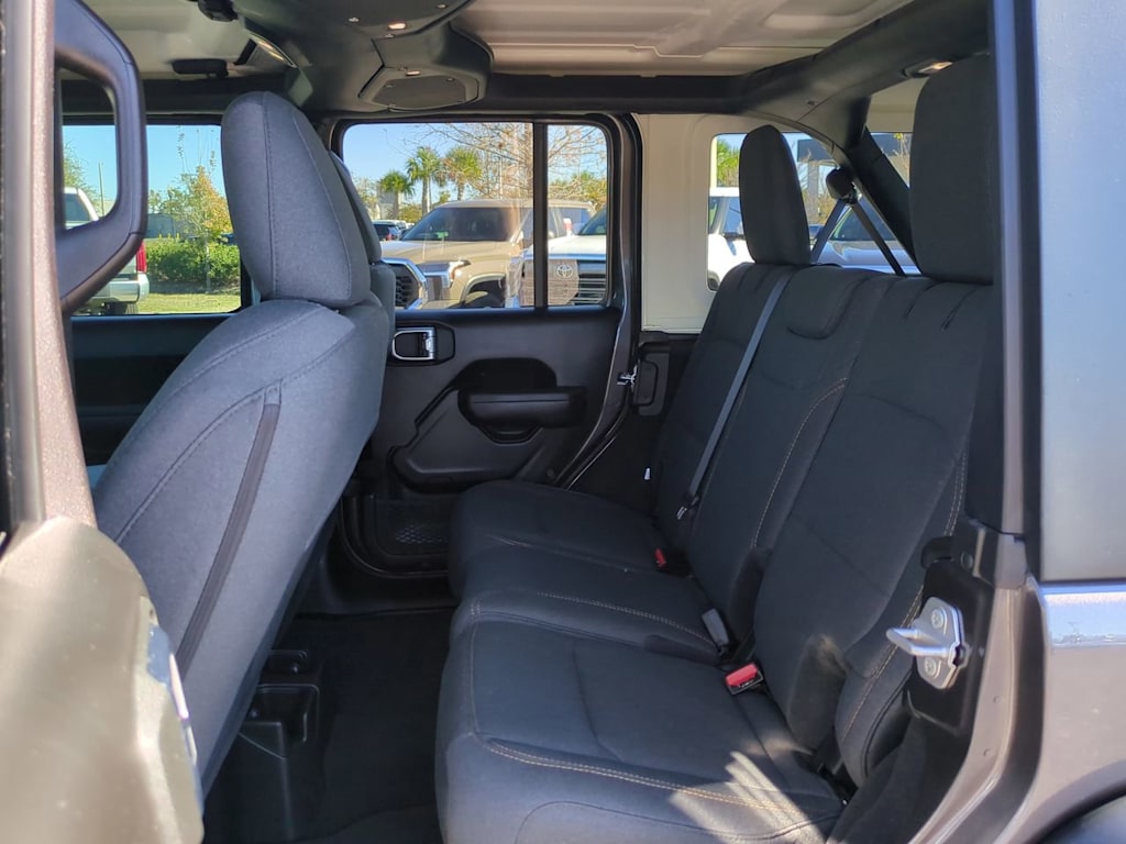 Thumbnail: 2025 Jeep Wrangler - 11