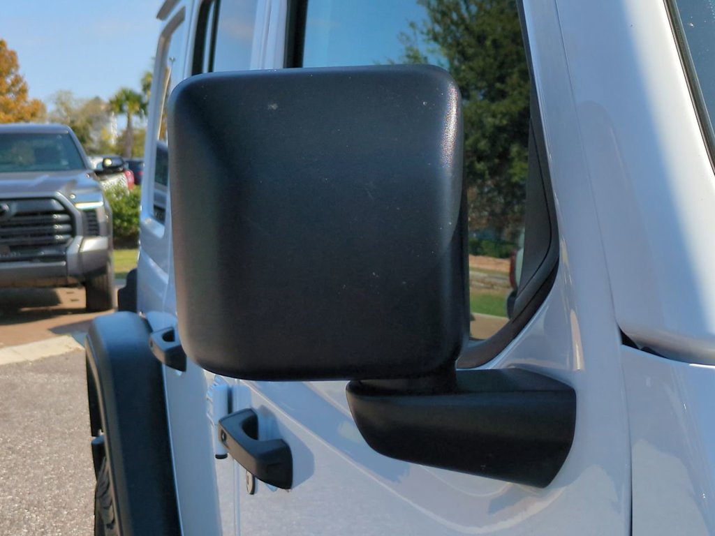 Thumbnail: 2025 Jeep Wrangler - 21