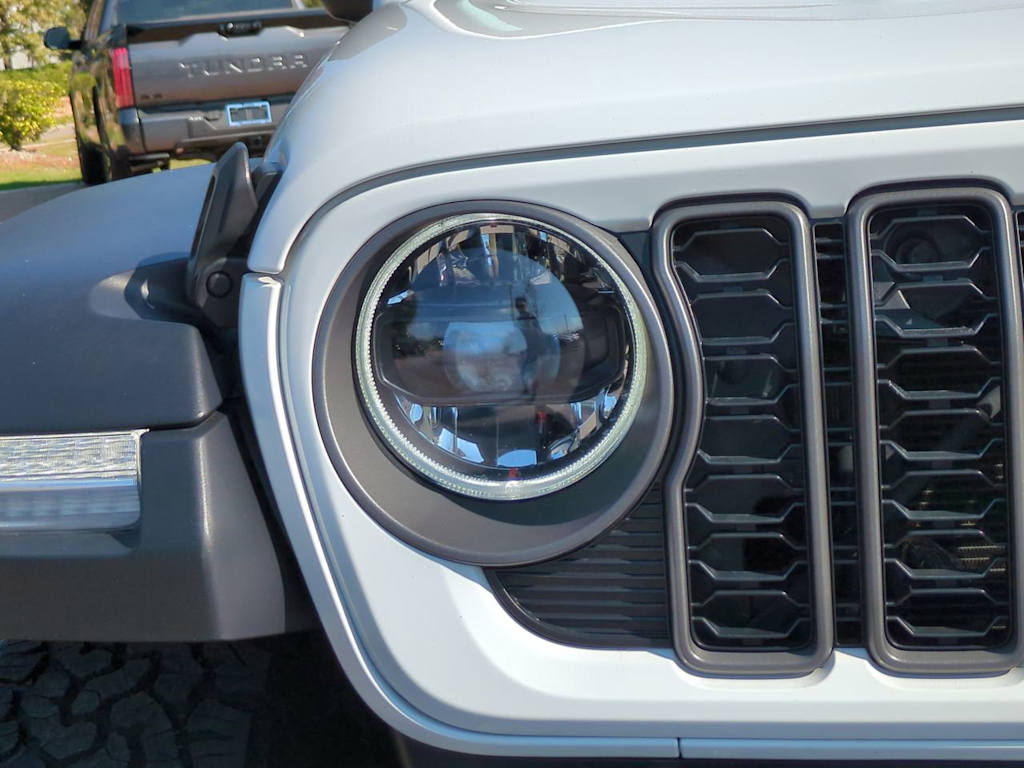 Thumbnail: 2025 Jeep Wrangler - 20