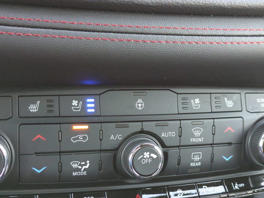 Thumbnail: 2025 Dodge Durango - 24