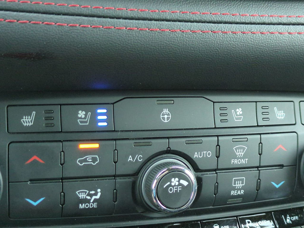 Thumbnail: 2025 Dodge Durango - 25