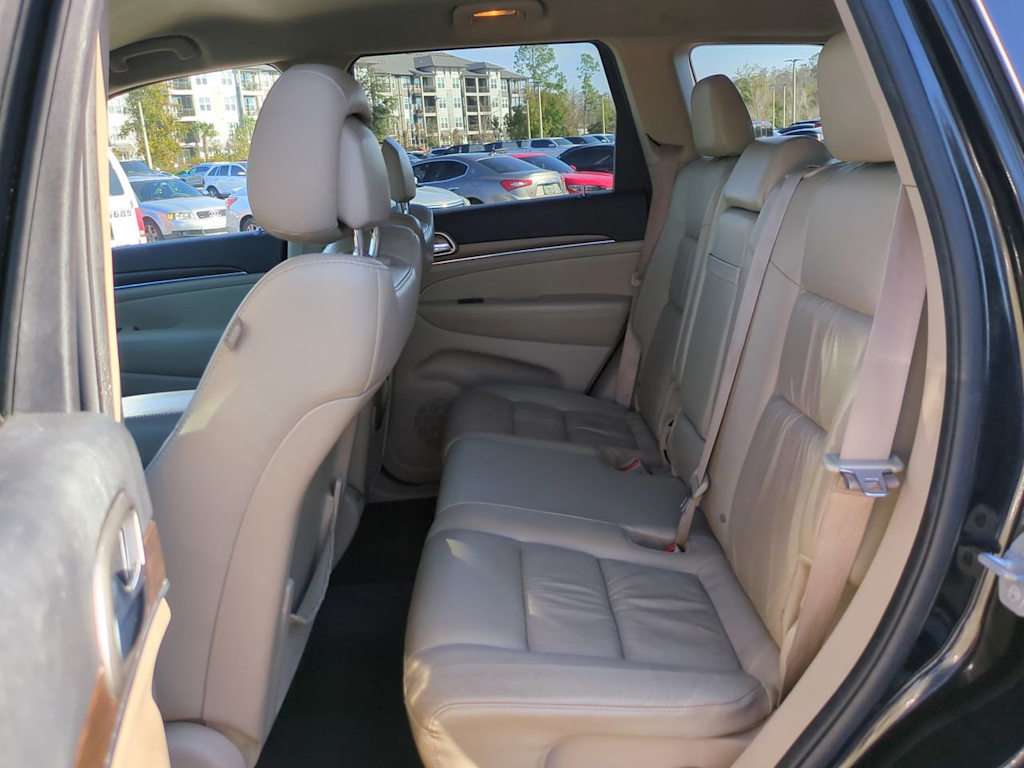 Thumbnail: 2015 Jeep Grand Cherokee - 10