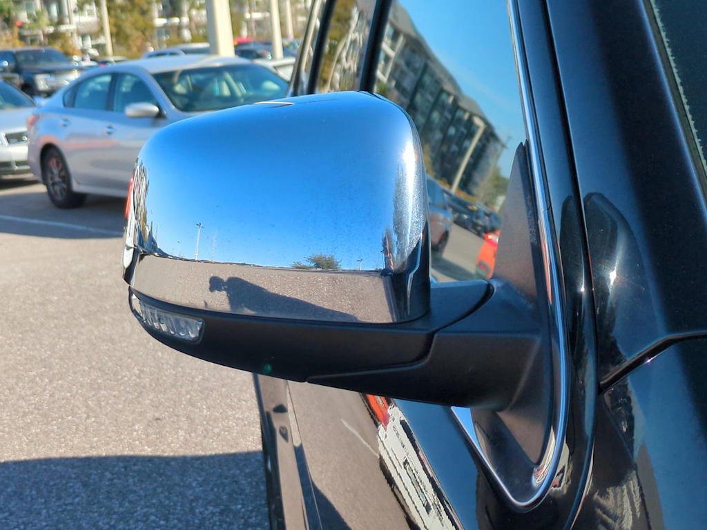 Thumbnail: 2015 Jeep Grand Cherokee - 19