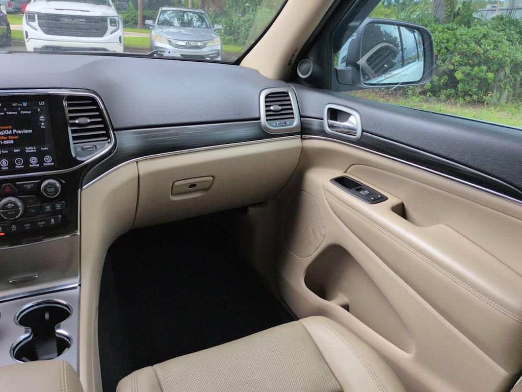 Thumbnail: 2021 Jeep Grand Cherokee - 20