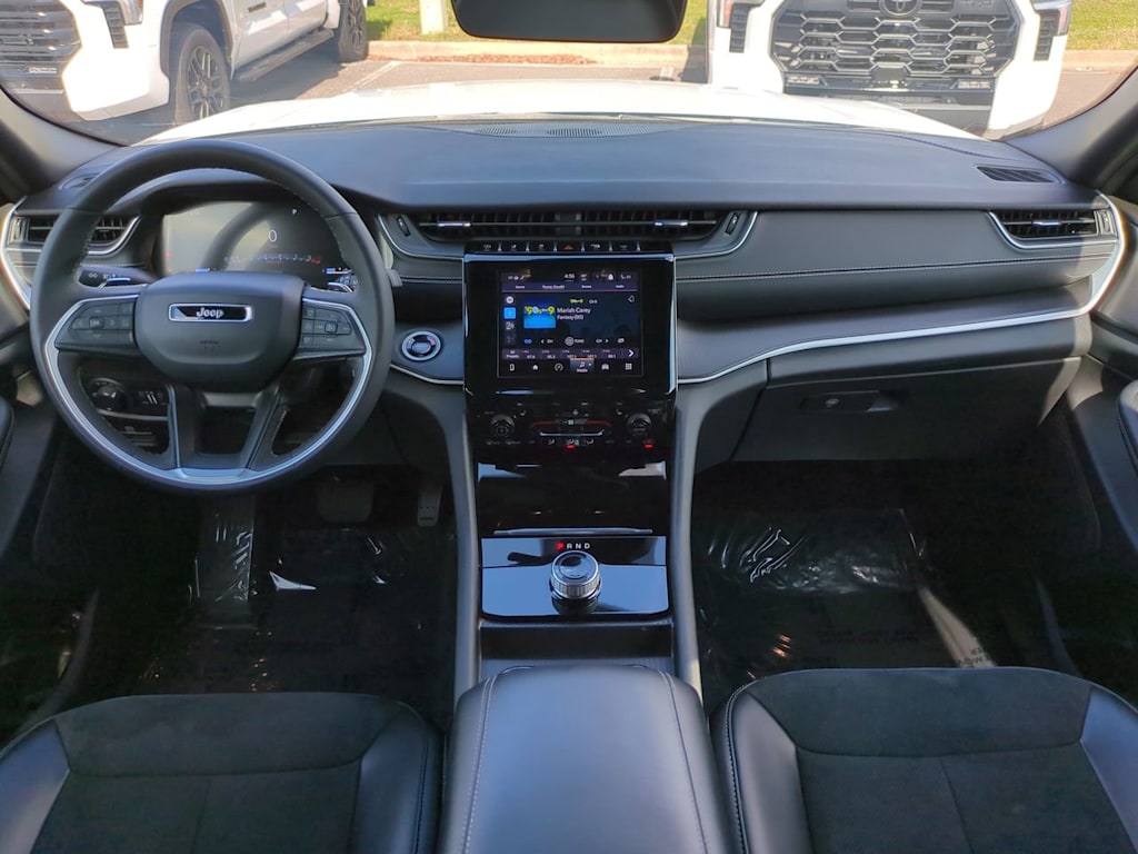 Thumbnail: 2025 Jeep Grand Cherokee - 2