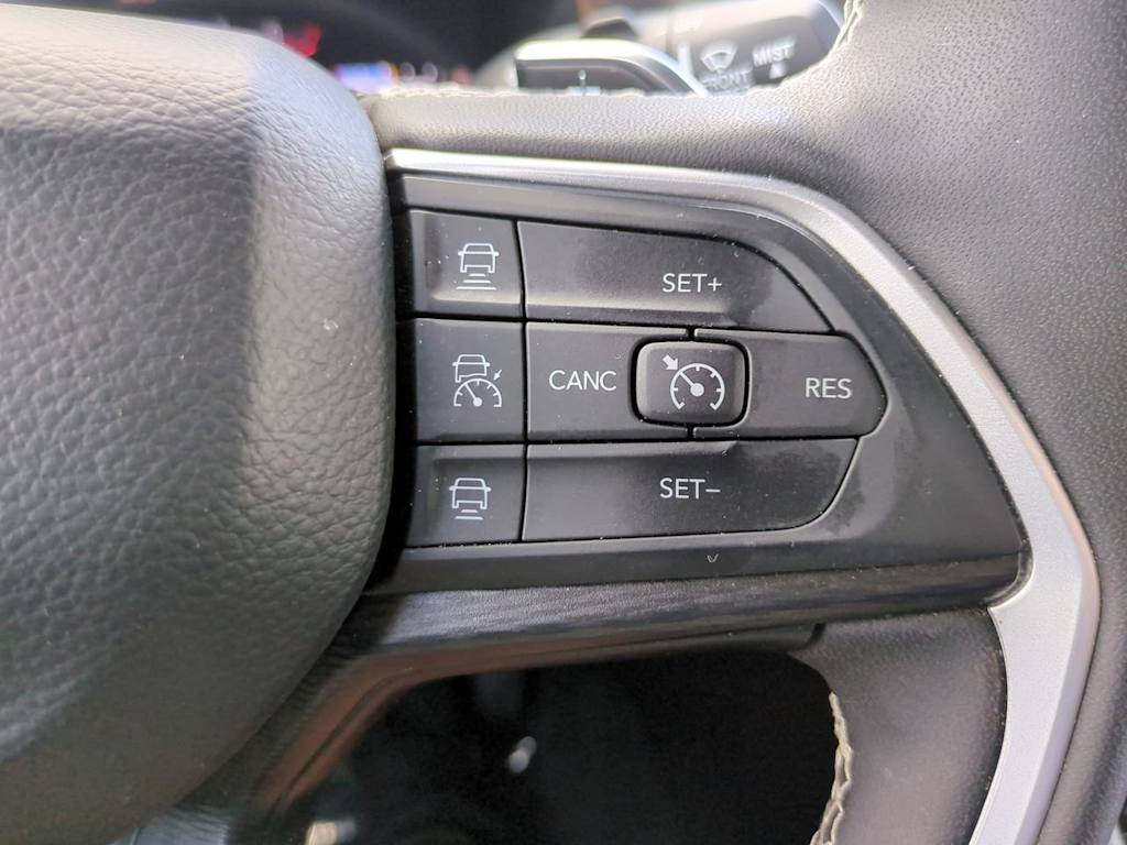 Thumbnail: 2025 Jeep Grand Cherokee - 25