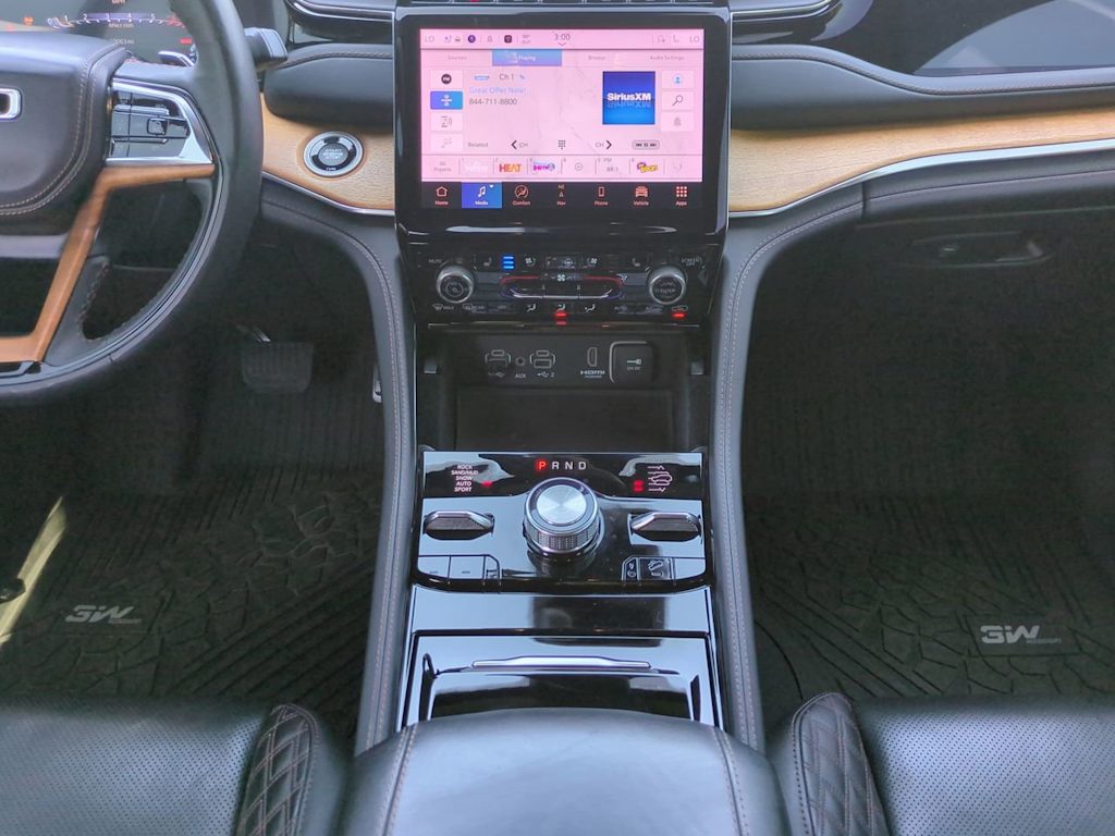 Thumbnail: 2022 Jeep Grand Cherokee - 20