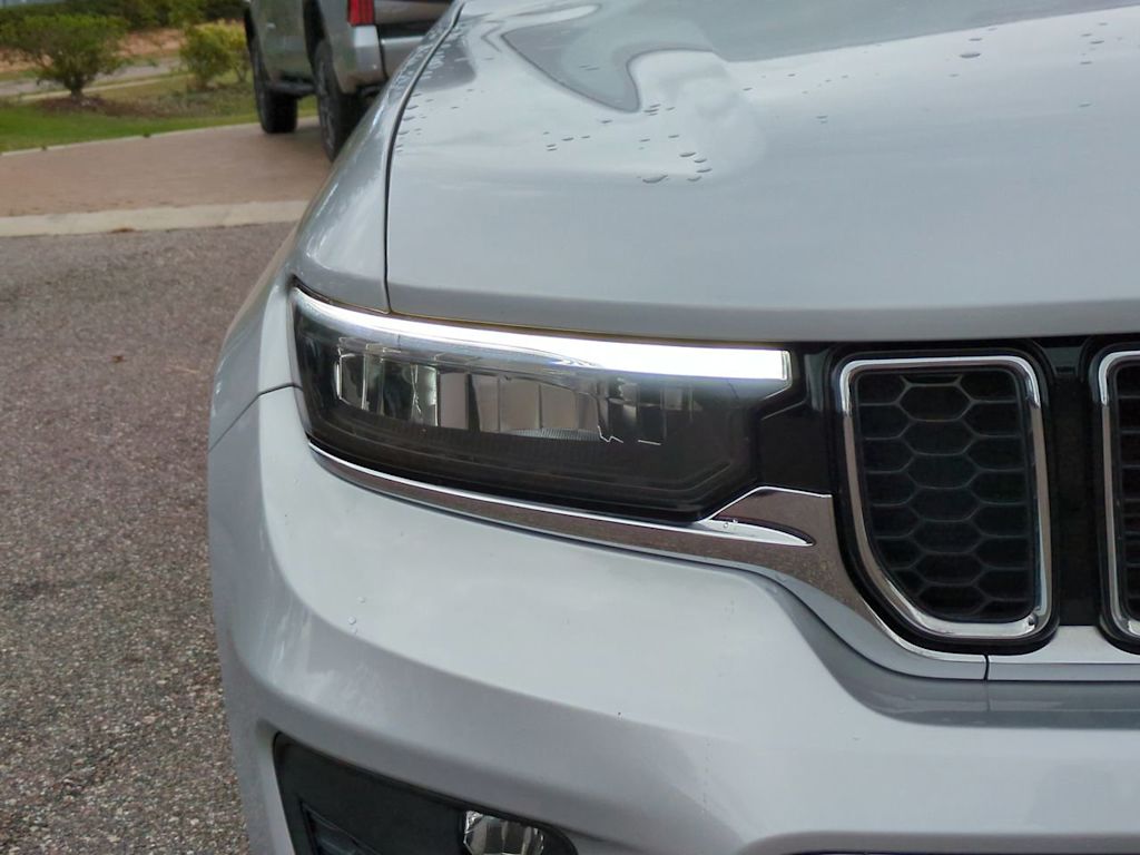 Thumbnail: 2021 Jeep Grand Cherokee L - 18