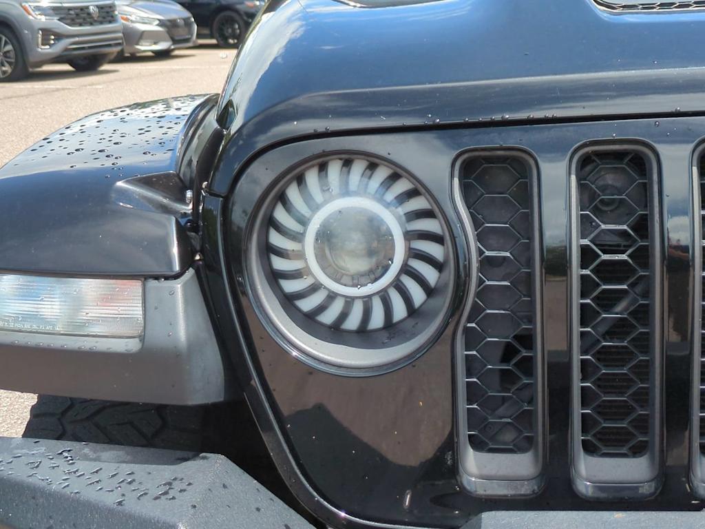 Thumbnail: 2022 Jeep Gladiator - 17