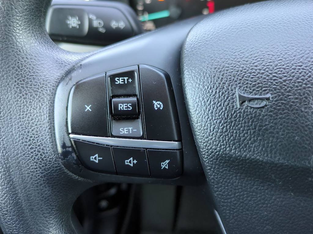 Thumbnail: 2020 Ford Escape - 24