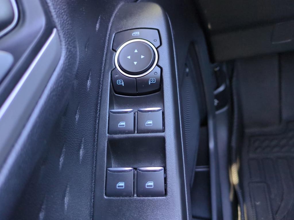 Thumbnail: 2020 Ford Escape - 23