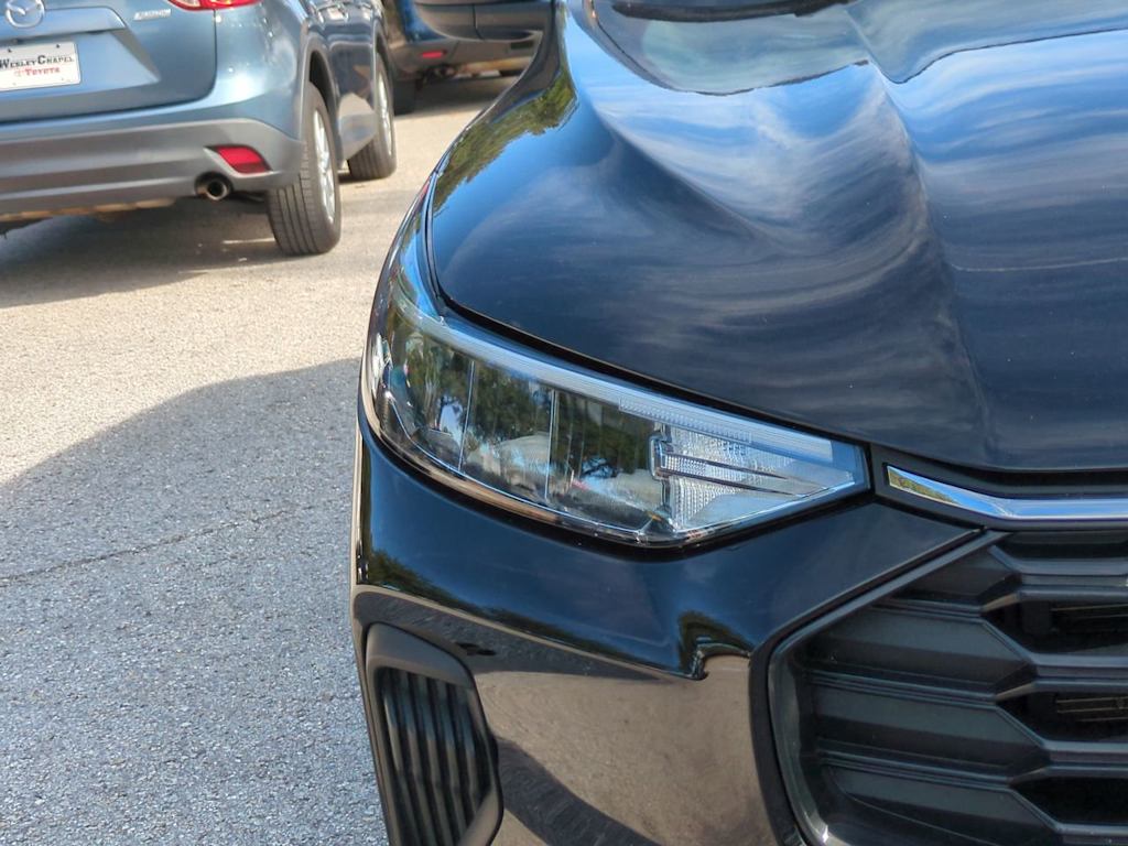 Thumbnail: 2025 Ford Escape - 6