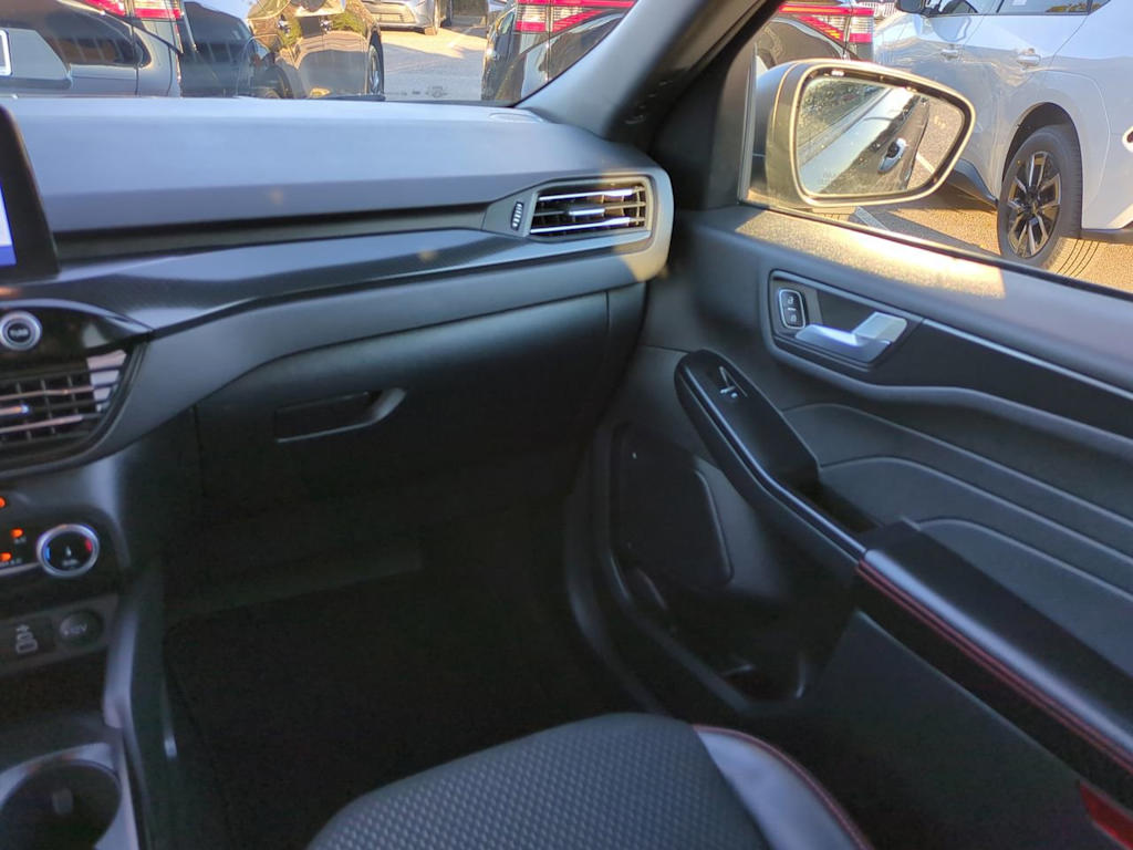 Thumbnail: 2025 Ford Escape - 18