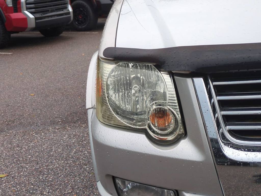 Thumbnail: 2008 Ford Explorer - 18