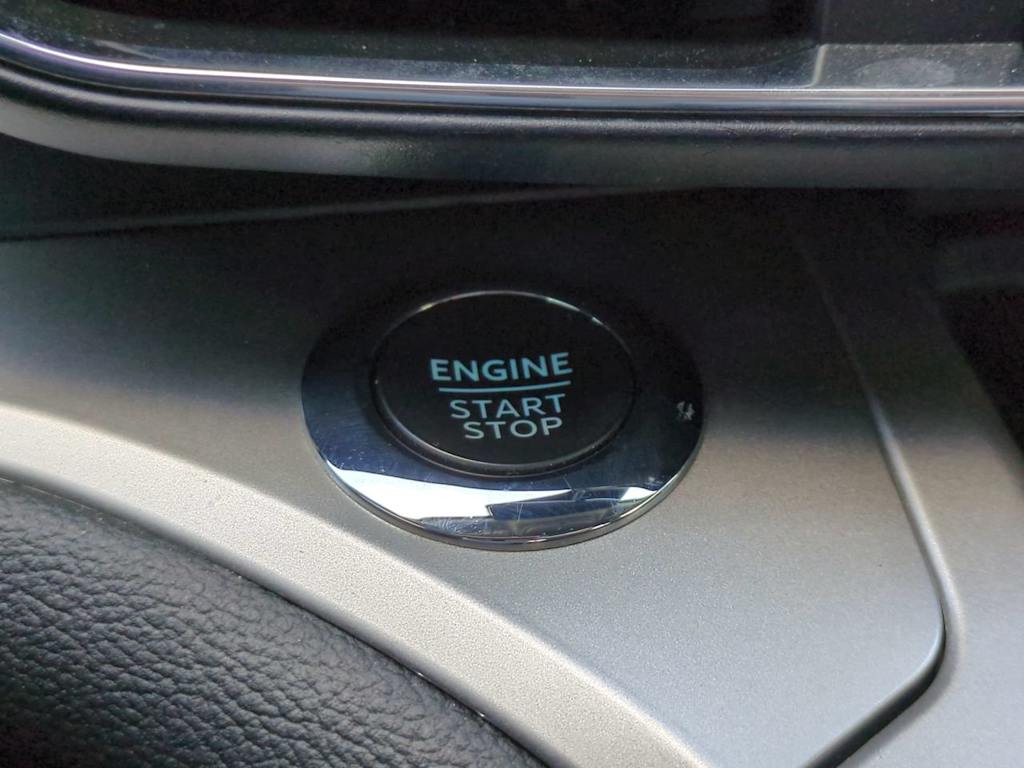 Thumbnail: 2022 Ford Explorer - 30