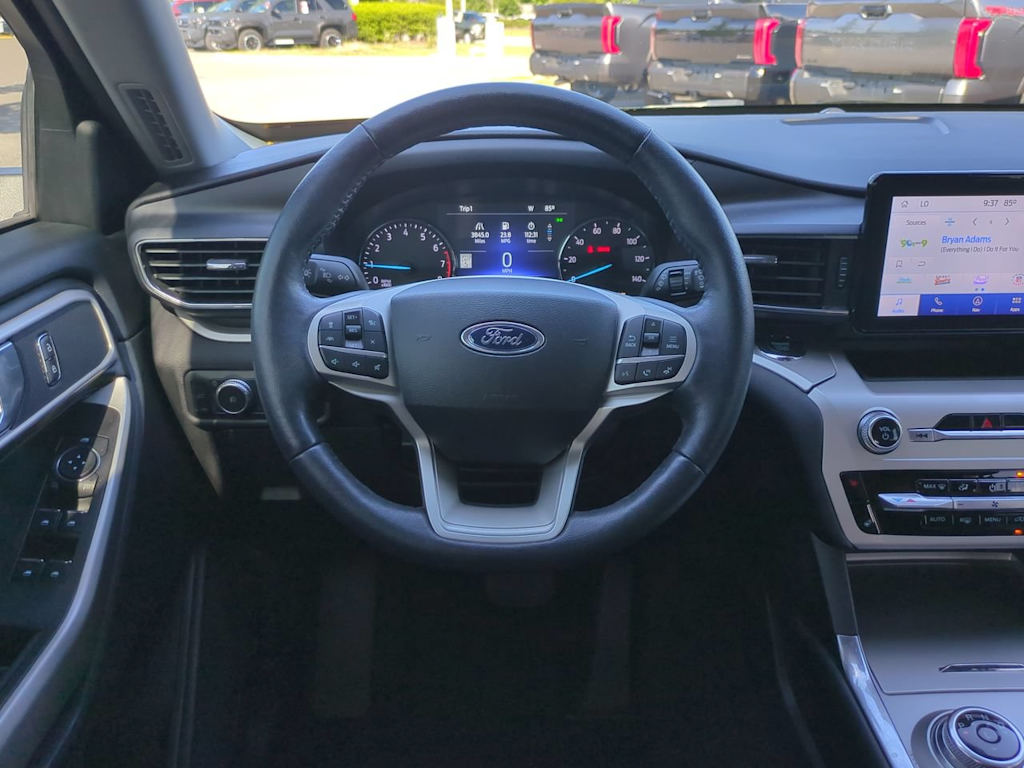 Thumbnail: 2022 Ford Explorer - 9
