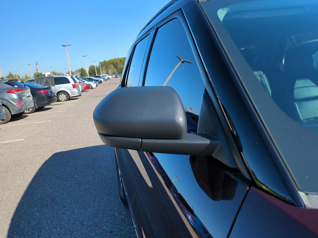 Thumbnail: 2022 Ford Explorer - 6